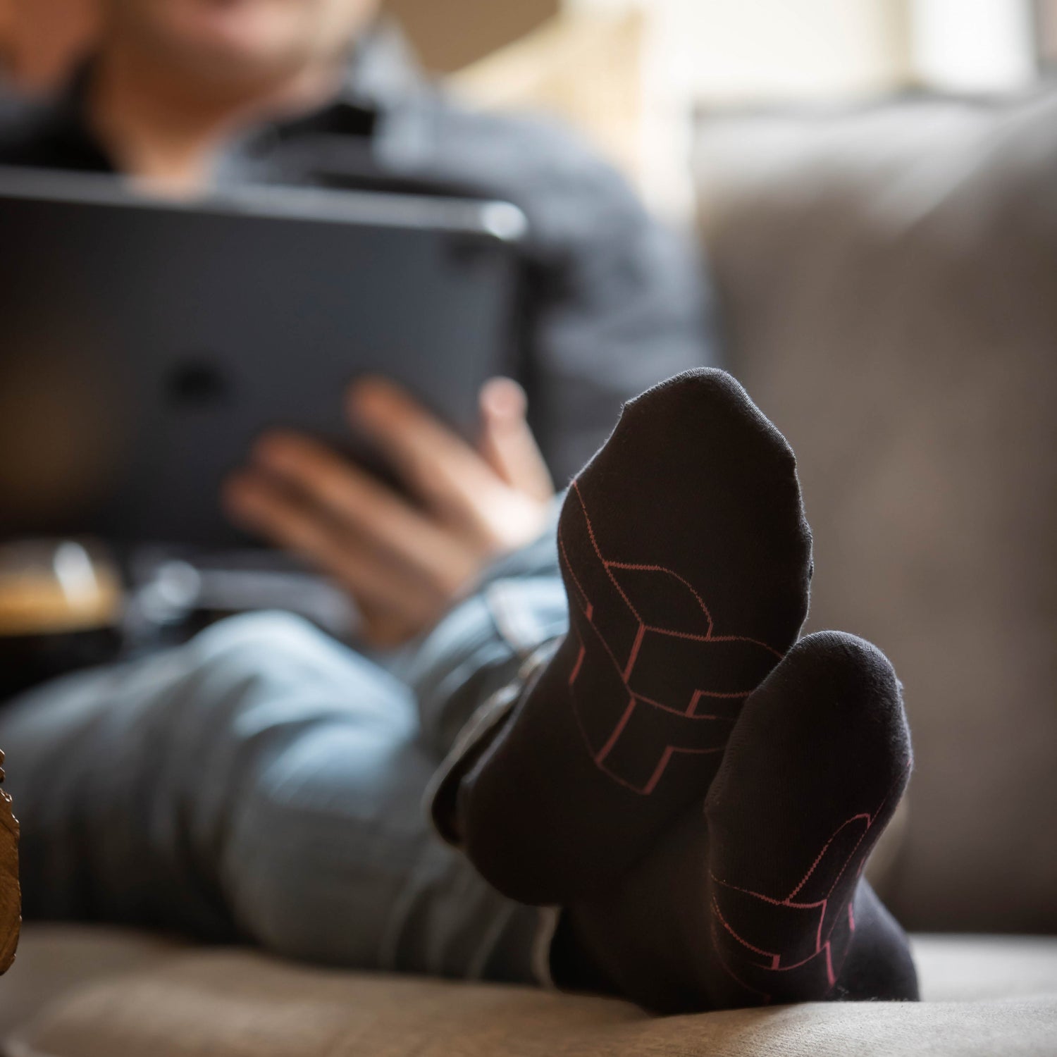 A_Week_Of_Socks_Socks_square_mid-calf_black_2