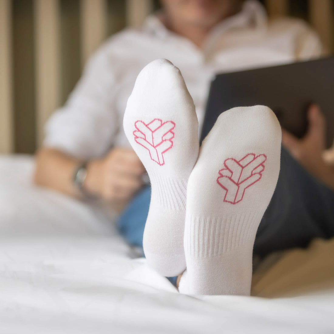 A_Week_Of_Socks_Socks_square_extra-low_White_bed